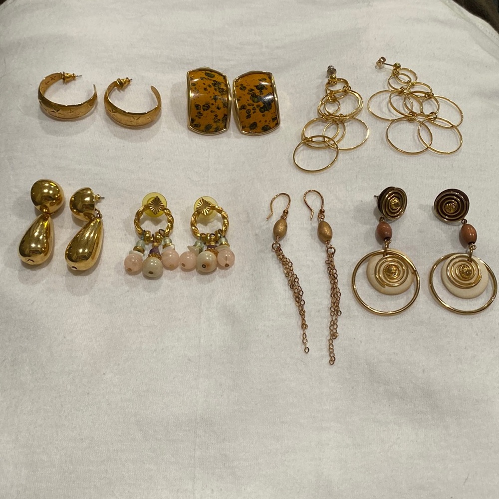 Gold Set of miscellaneous / lot Earrings